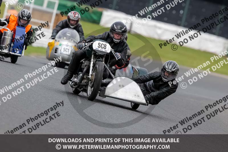 Vintage motorcycle club;eventdigitalimages;mallory park;mallory park trackday photographs;no limits trackdays;peter wileman photography;trackday digital images;trackday photos;vmcc festival 1000 bikes photographs